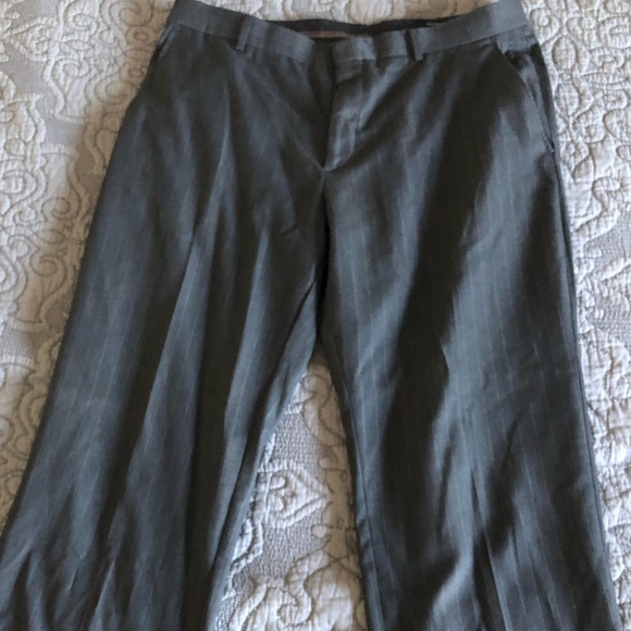 Grey pinstripe Banana Republic dress pants - Picture 5 of 5